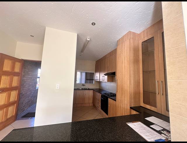2 BEDROOM TOWNHOUSE FOR SALE IN LIEFDE EN VREDE